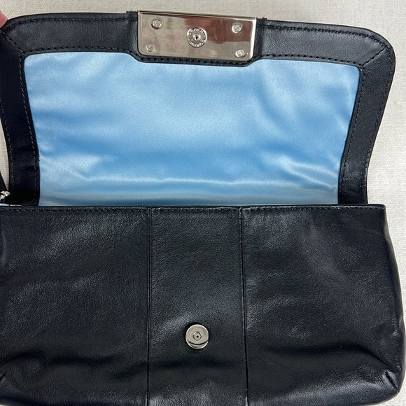 Vintage Coach Wristlet Black Leather Blue Lining Silver Tone Hardware Classic - Picture 7 of 8